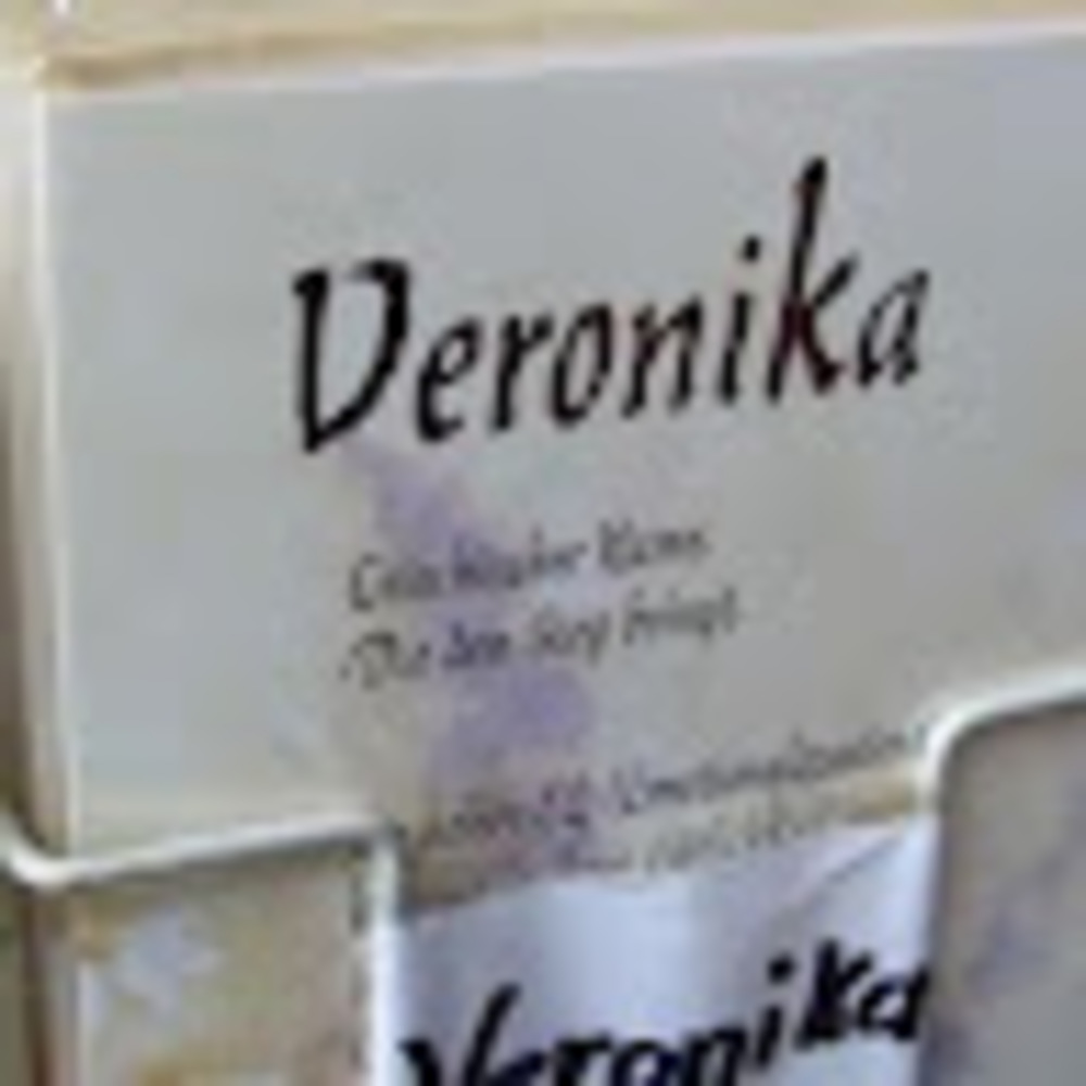 Meet your Posher, Veronica